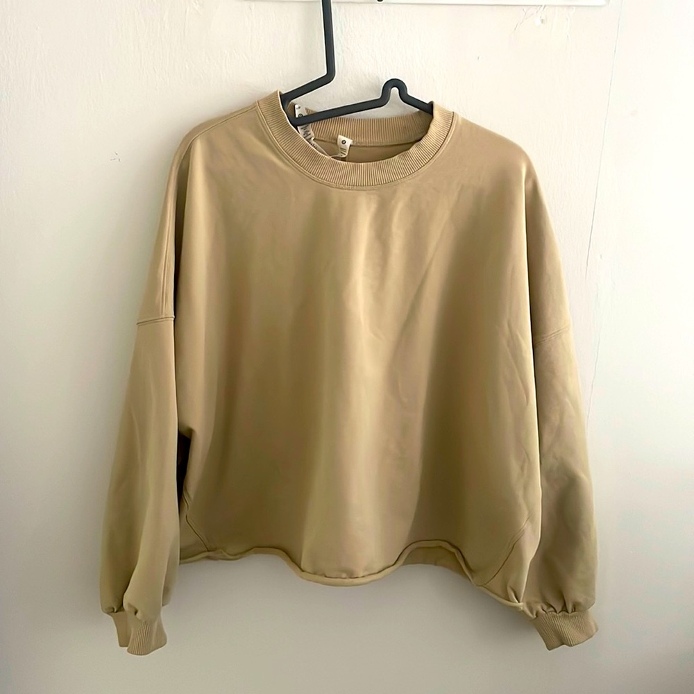 Lululemon XS/S crop top sweat shirt